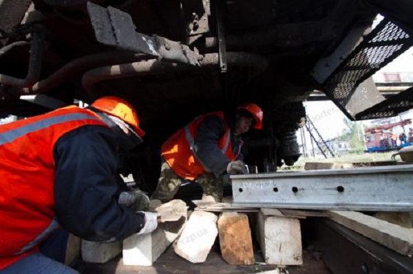 Новый Регион: Медики оказали помощь четырем пассажирам поезда ''Киев – Севастополь'' (ФОТО)